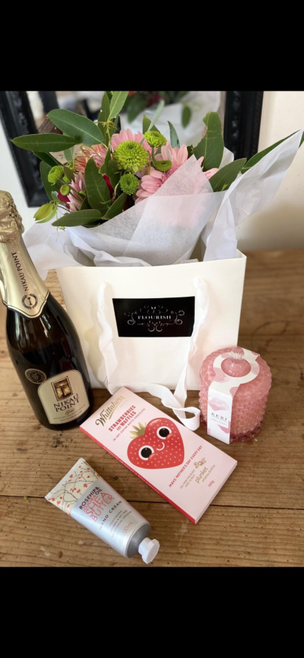 Mothers Day giftbag Product Image