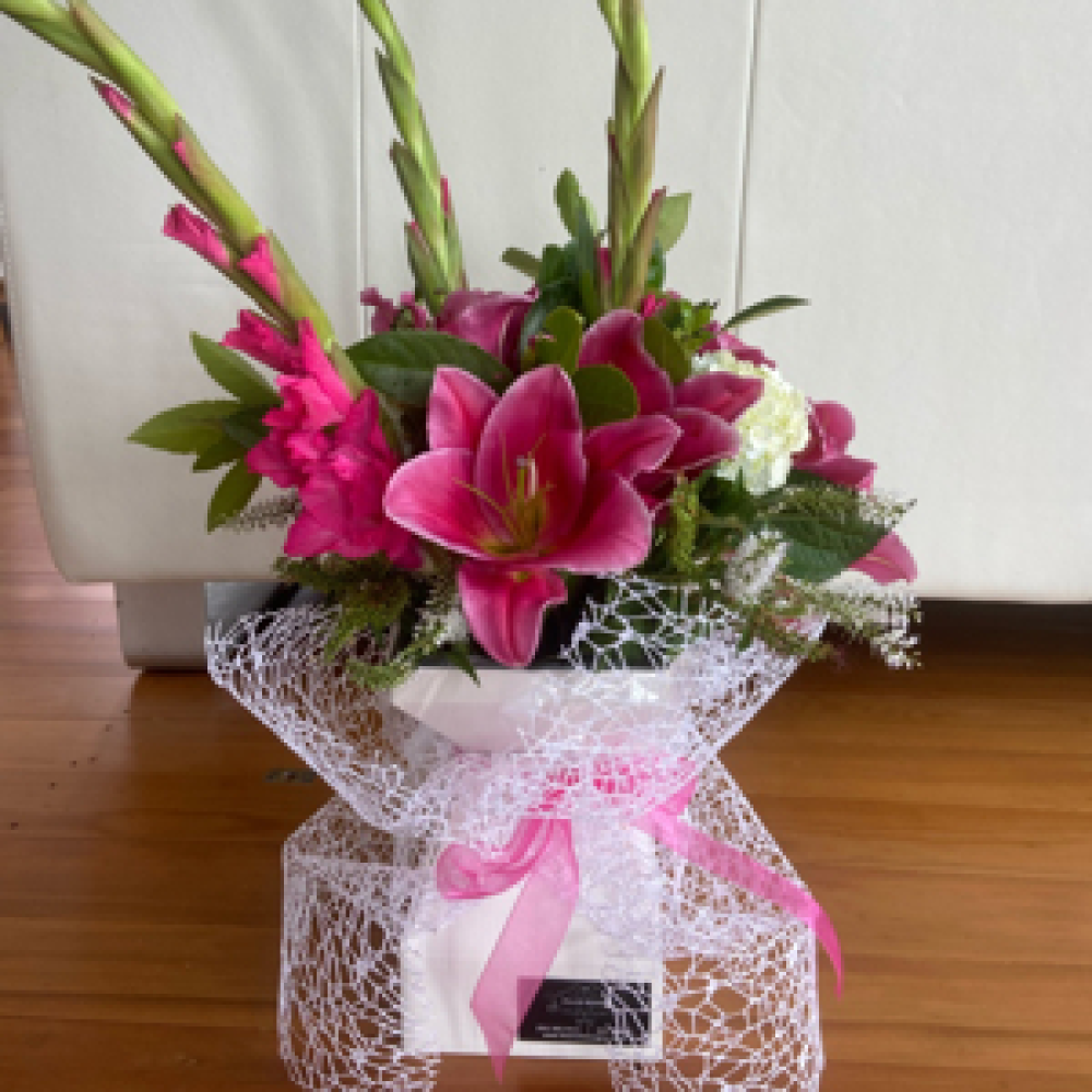 Bouquet in a vox box Product Image